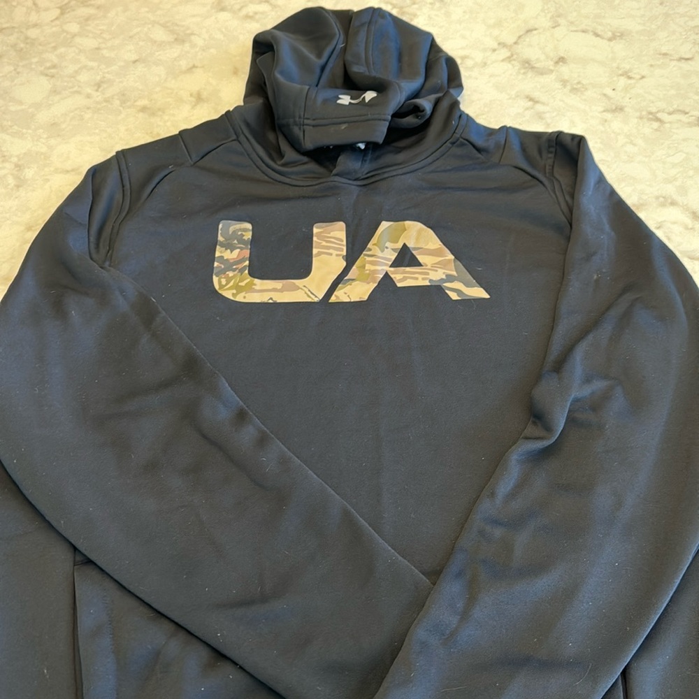 Under Armour Hoodie
